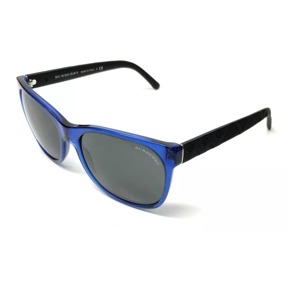 Burberry Men's Blue and Black Sqaure Sunglasses!